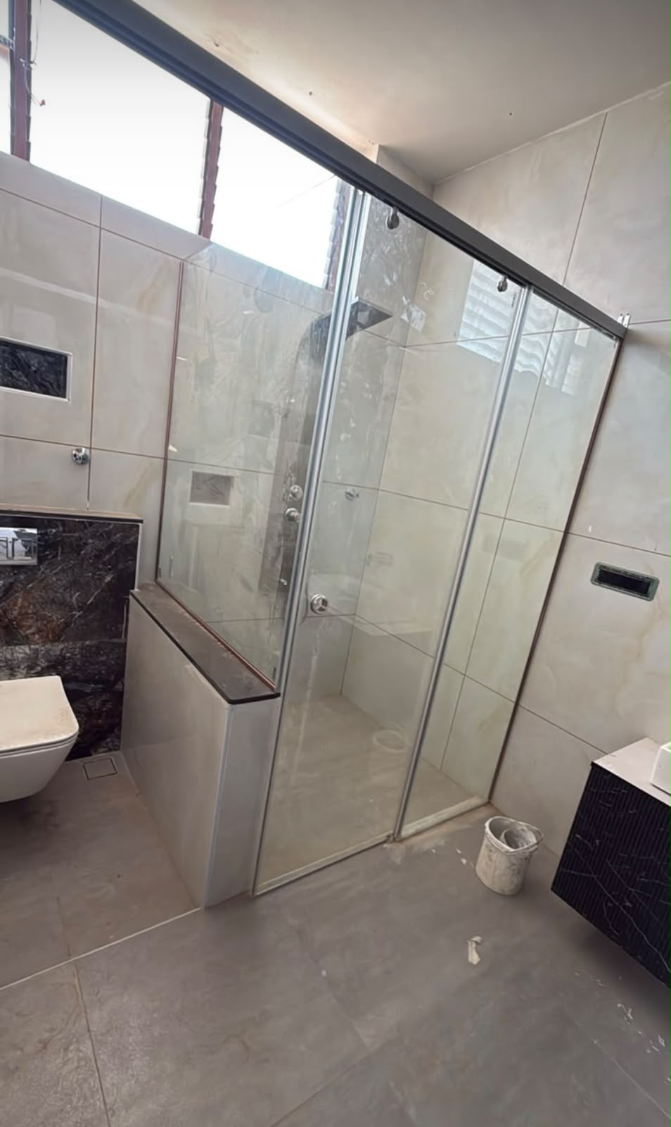 Bathroom Partition Glass